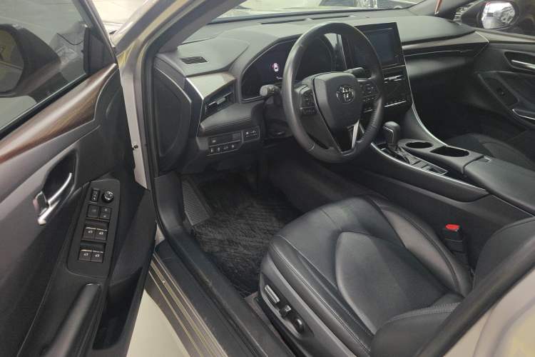 Used Toyota Avalon 2023 2.0L Premium Edition