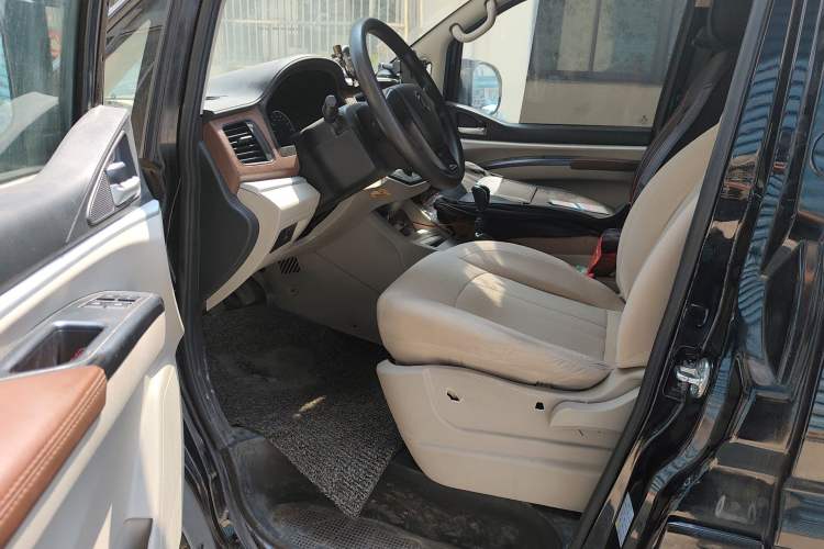 Used FORTHING Lingzhi 2021 M5L 2.0L Utility Model
