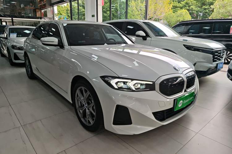 Used BMW i3 2024 eDrive 35 L
