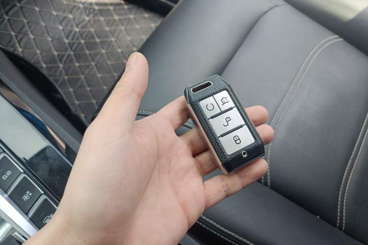 Used BYD Yuan New Energy 2019 EV535 Smart Connect Trendsetting Model Vehicle Key