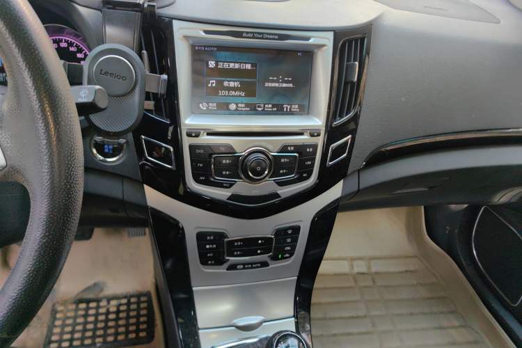 Used BYD Surui 2014 1.5L Manual Luxury Model Audio And AC Panel