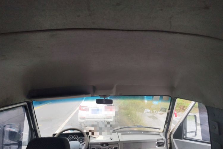 Used Iveco Daily 2009 2.5T-A35 7-Seater
