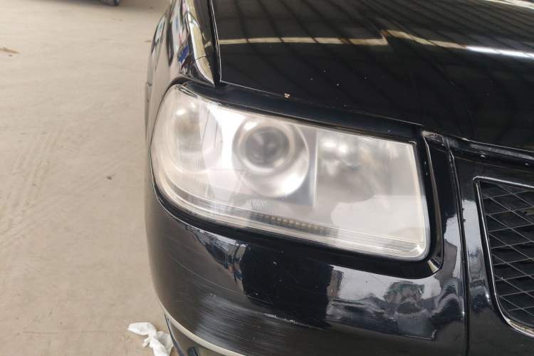 Used Volkswagen Santana Vista 2008 1.8L Manual Comfort Edition Right Front Headlight