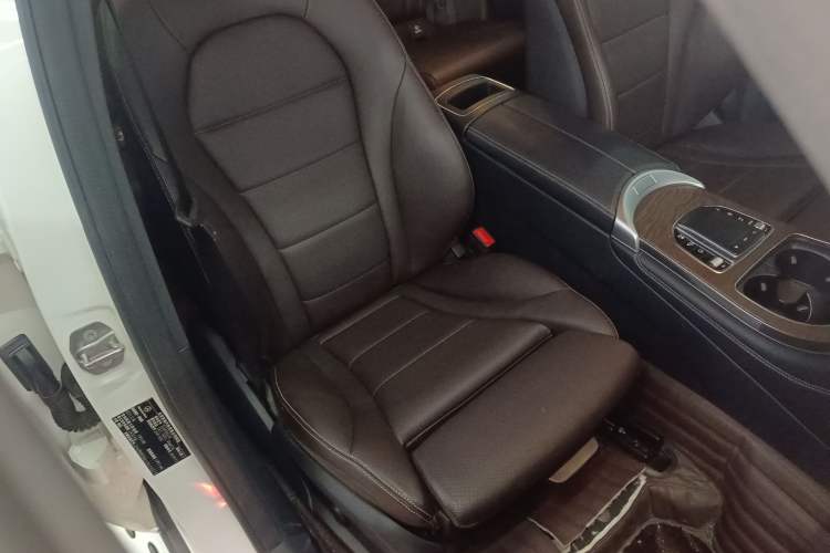 Used Mercedes-Benz GLC 2020 GLC 300 L 4MATIC Dynamic Edition
