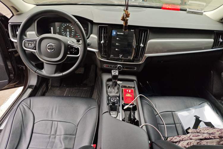Used Volvo S90 2019 T4 Zhiyi Edition Center Console