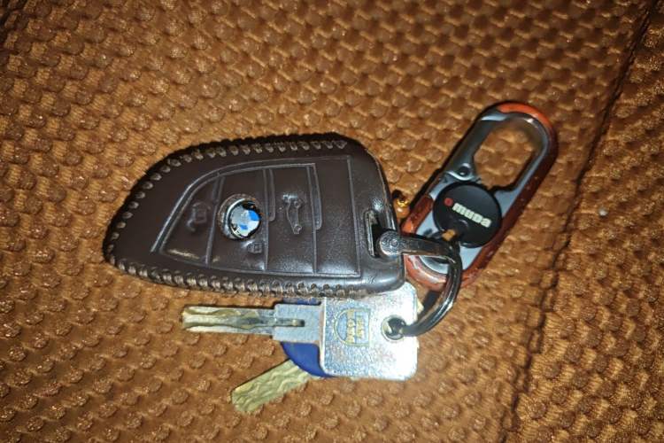 Used BMW X5 2018 xDrive35i Elegant Edition Vehicle Key