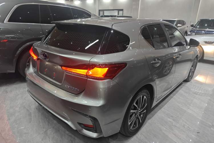 Used Lexus CT 2017 CT200h Elite Edition Monotone China VI
