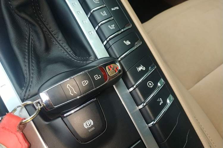 Used Porsche Macan 2018 Macan 2.0T