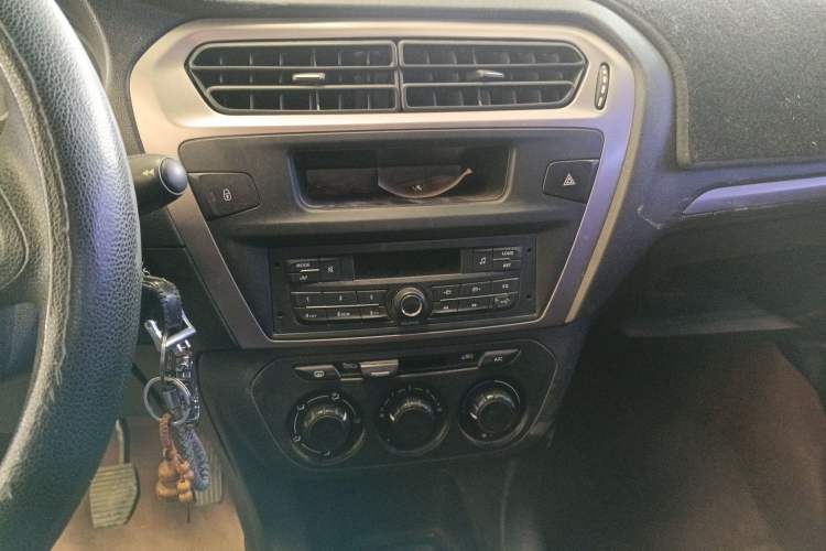 Used Peugeot 301 2016 1.6L Manual Comfort Edition
