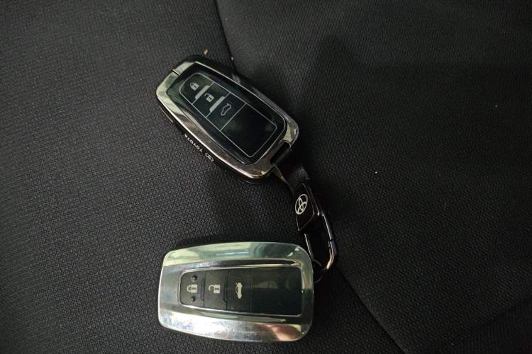 Used Toyota Corolla 2019 Dual-Engine 1.8L E-CVT GL-i Elite Edition
