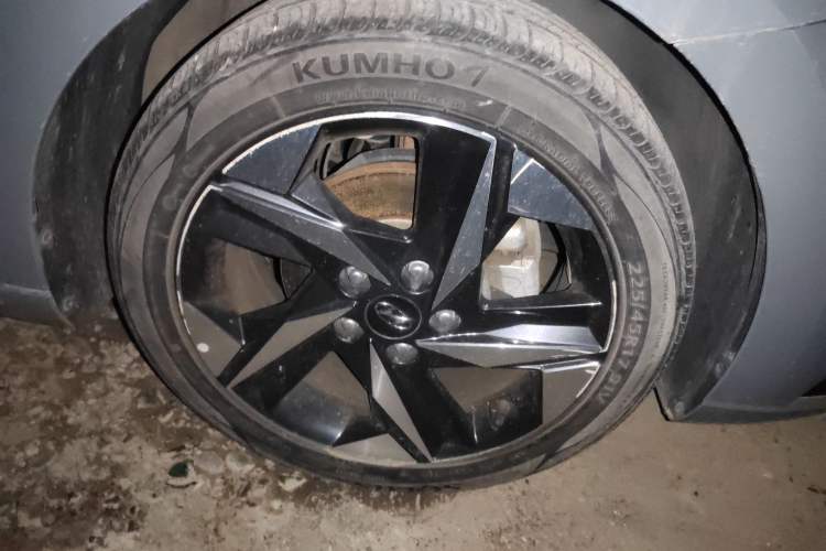 Used Hyundai Elantra 2022 1.5L CVT LUX Prestige Edition