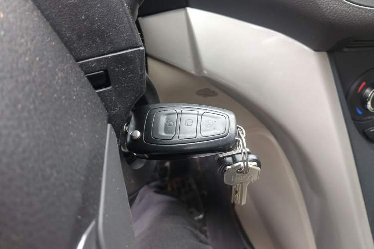 Used Ford Kuga 2013 2.0L GTDi Four-Wheel-Drive Elite Model Vehicle Key