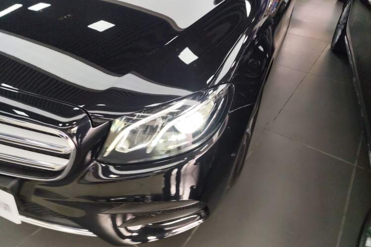 Used Mercedes-Benz E-Class 2019 Restyled E 300 L Sporty and Stylish Edition Left Front Headlight