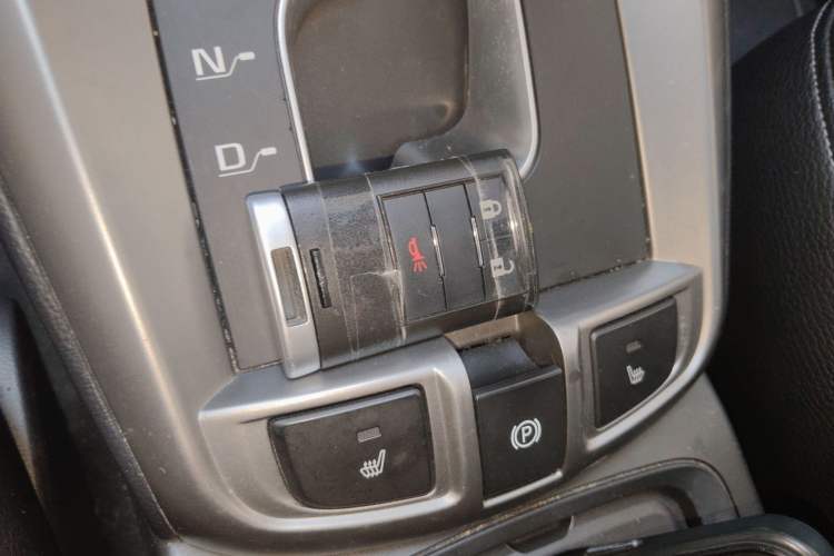 Used Chevrolet Captiva 2015 2.4L 4x4 Flagship Edition 7-Seater Vehicle Key