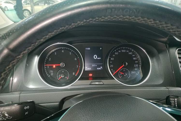 Used Volkswagen Golf 2017 230TSI Automatic Comfort Edition – Celebrating Milestone of One Million Units