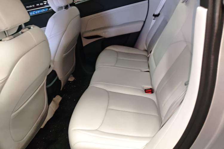 Used XPeng G6 2023 580 Long-Range Pro Left Rear Seat