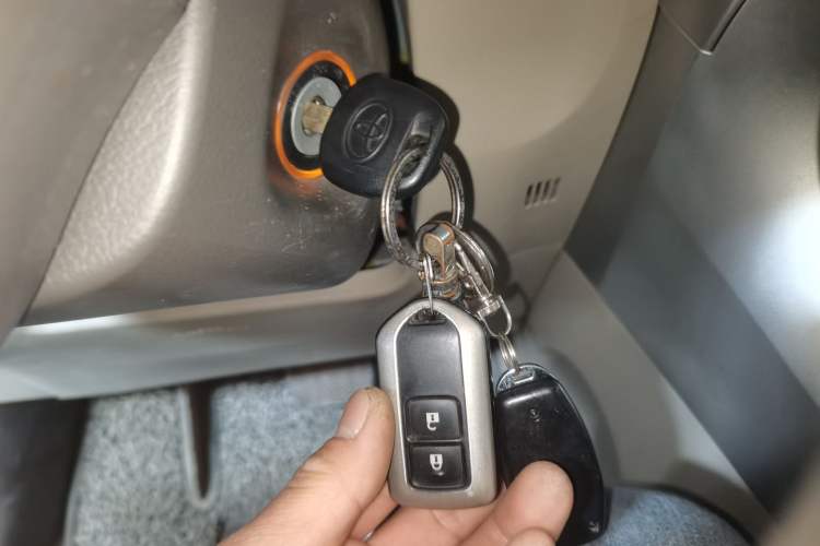 Used Toyota Verso 2014 Starlight 180E CVT Elite Edition Interior 1