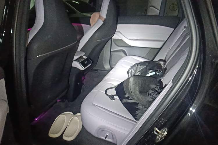 Used Nio EC6 2024 75 kWh
