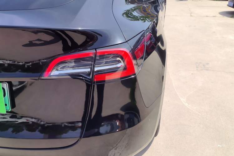 Used Tesla Model Y 2021 Standard Range Rear-Wheel Drive Version