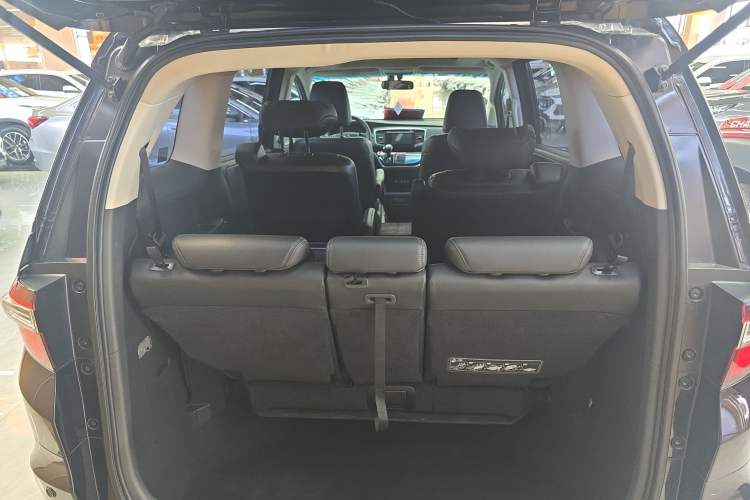 Used Honda Odyssey 2018 2.4L Luxury Edition