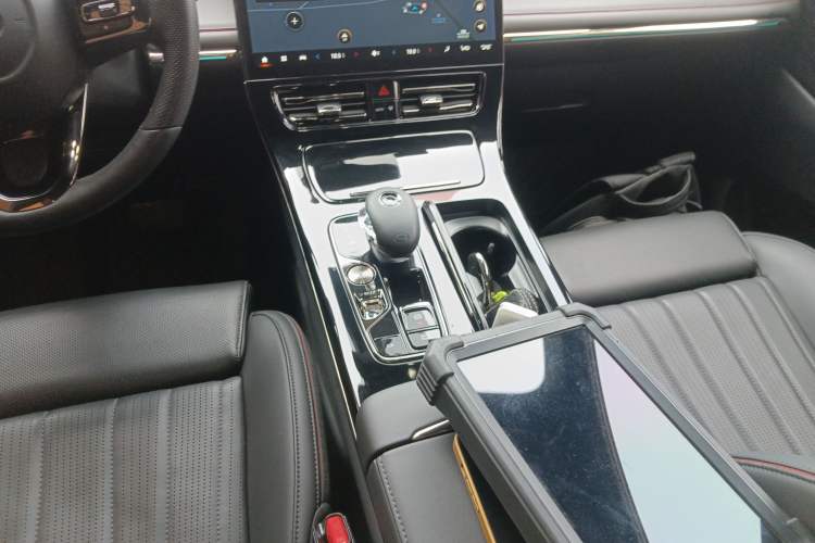 Used GAC Trumpchi M8 2024 Zongshi Series Dual-Motor Supreme Edition
