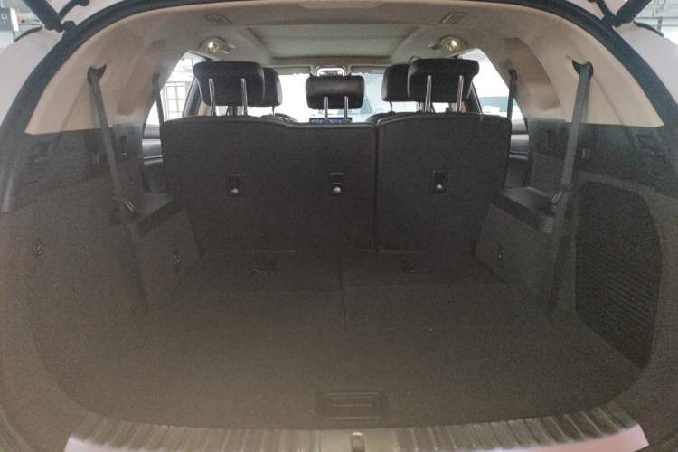 Used BYD Tang 2018 2.0T Automatic SmartConnect Prestige 7-Seater China V Standard