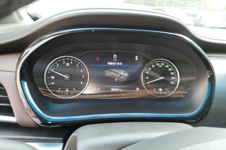 Used Buick GL8 2021 Land Cruiser Executive Class 652T Smart Luxury Model
