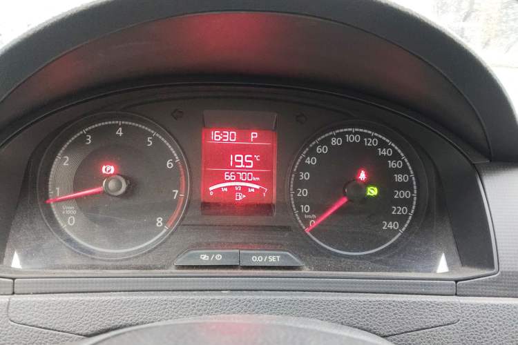 Used Volkswagen Santana 2018 1.5L Automatic Fashion Edition Instrument Cluster