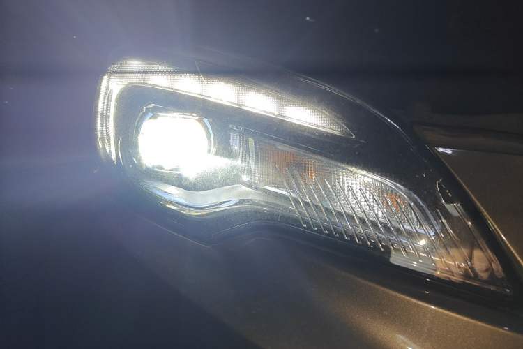 Used Buick Envision 2018 28T Four-Wheel Drive Elite Version