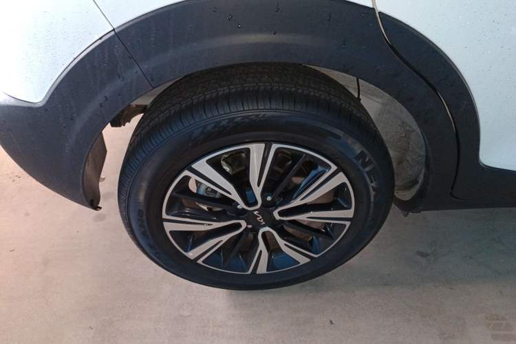 Used Kia kx1 Stonic 2021 1.4L CVT Sunroof Model Exterior 5