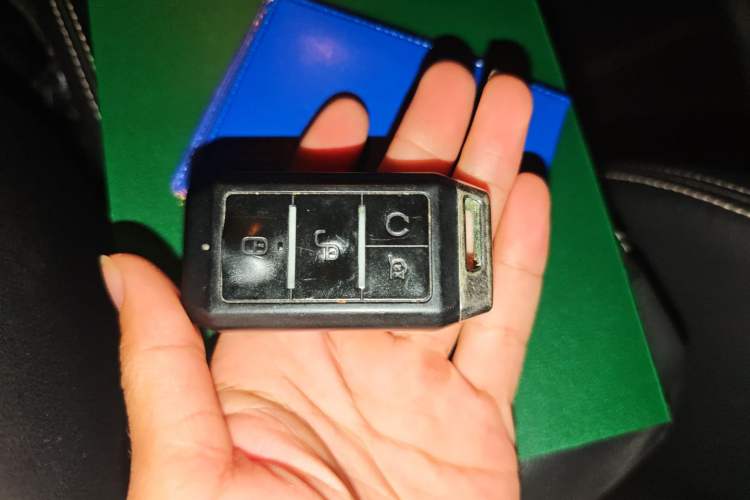 Used BYD Yuan New Energy 2019 EV535 Smart Connect Trendsetting Model
