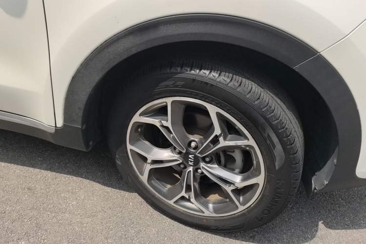 Used Kia KX5 2019 1.6T Automatic Two-Wheel Drive Luxury Edition Right Front Wheel Hub
