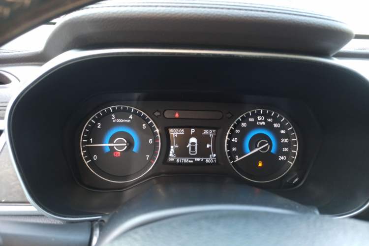 Used Dongfeng Fengon 580 2018 1.5T CVT Smart Connectivity Version
