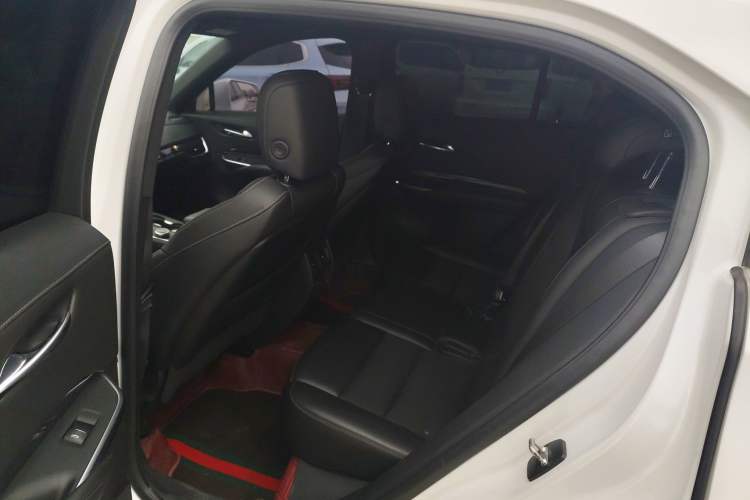 Used Cadillac XT4 2021 28T Two-Wheel Drive Tech Edition