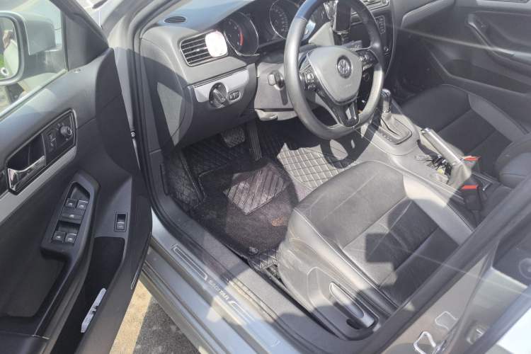 Used Volkswagen Sagitar 2018 280TSI DSG Ignite Edition Driver Seat