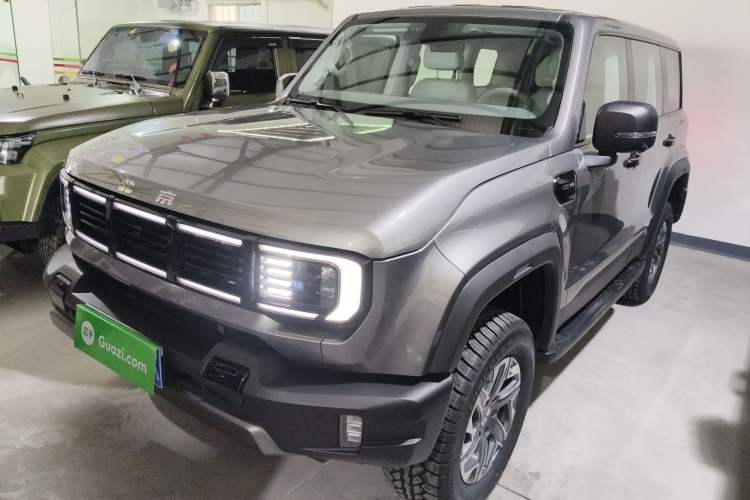 Used BAIC Off-Road BJ40 2024 2.0T All-New Blade Hero Edition Climber