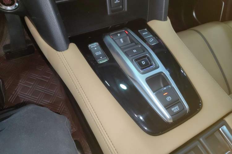 Used Honda UR-V 2020 370TURBO Two-Wheel Drive Luxury Edition
