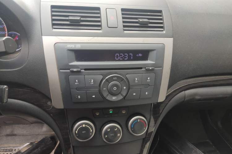 Used Haima Fumei 2012 Sedan 1.6L Manual Fashion Edition
