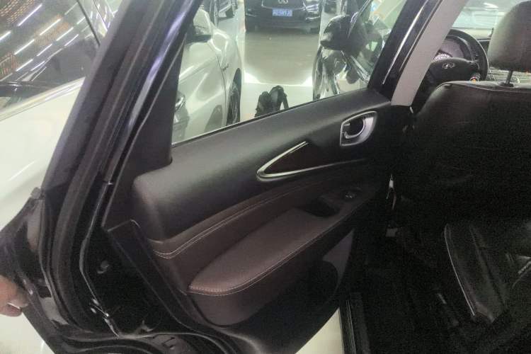 Used Infiniti QX60 2020 2.5 S/C Hybrid Two-Wheel-Drive Excellence Edition
