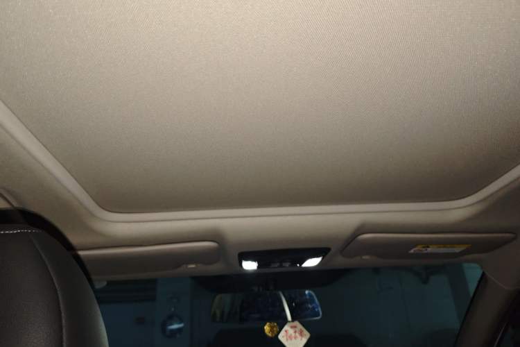 Used Honda Vezel 2020 1.5L CVT Pioneer Edition Headliner