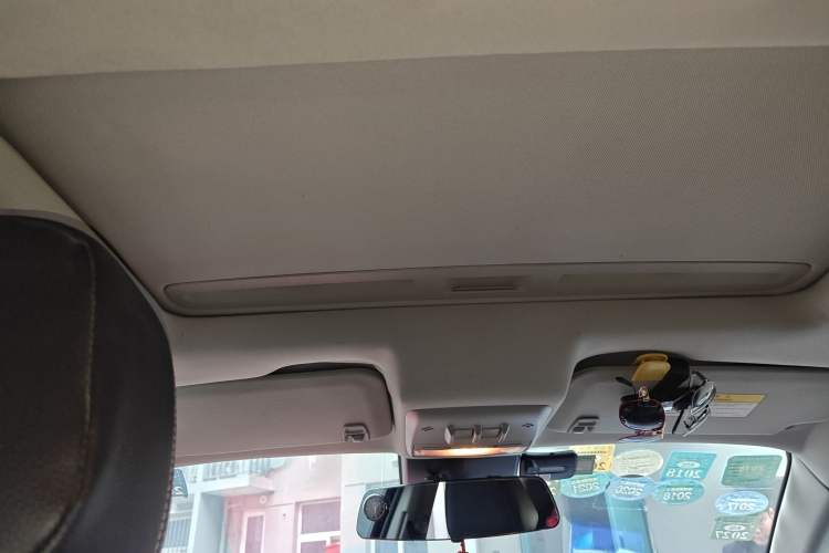 Used Chevrolet Trax 2016 1.4T Manual Two-Wheel Drive Comfort Version with Sunroof