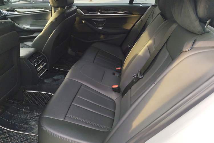 Used BMW 5 Series 2018 525Li M Sport Package