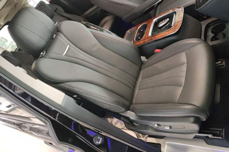 Used Hongqi HQ9 PHEV 2024 2.0T Four-Wheel Drive Luxury Edition
