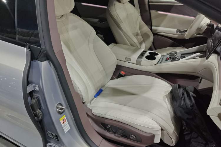 Used Denza Z9GT 2024 1100 Four-Wheel Drive Max Edition Right Front Seat