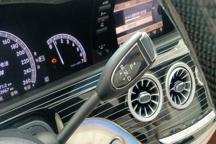 Used Mercedes-Benz S-Class 2010 S 350 L Luxury Model
