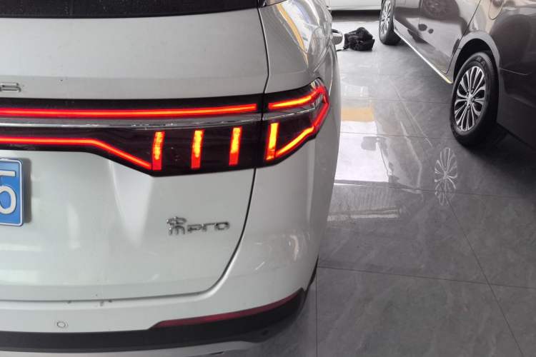 Used BYD Song Pro 2019 1.5T Automatic Elite Edition Right Rear Taillight