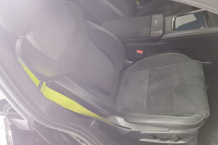 Used Lynk & Co Lynk & Co 10 EM-P 2025 Model 240 Four-Wheel Drive Ultra