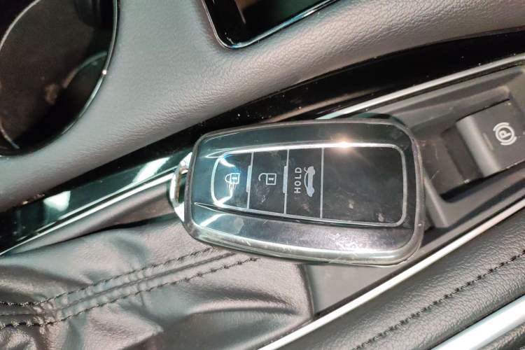 Used Toyota Avalon 2022 2.0L Luxury Edition
