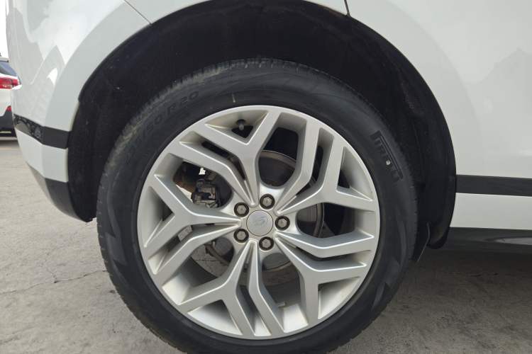 Used Land Rover Range Evoque 2023 Aurora L 200PS Elite Edition
