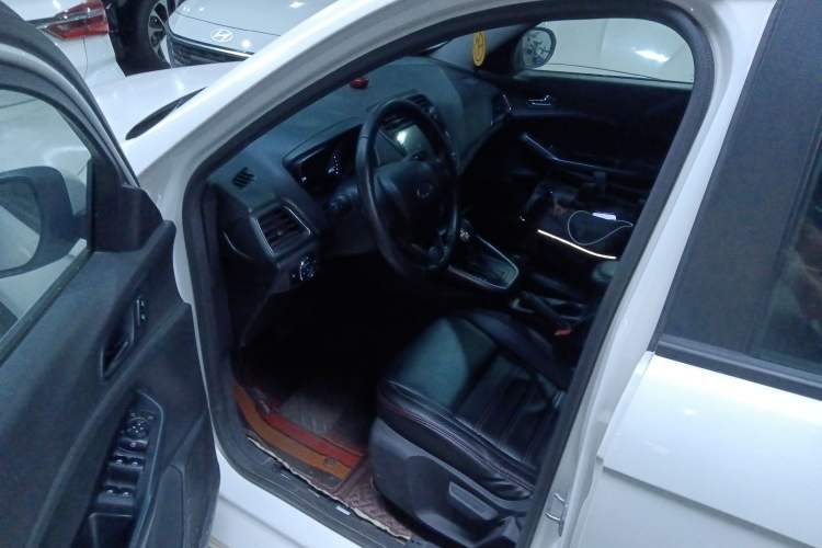 Used Ford Escort 2019 Revised 1.5L Automatic ZhiXiang Version (Tire Pressure Monitoring) China VI Standard Driver Seat